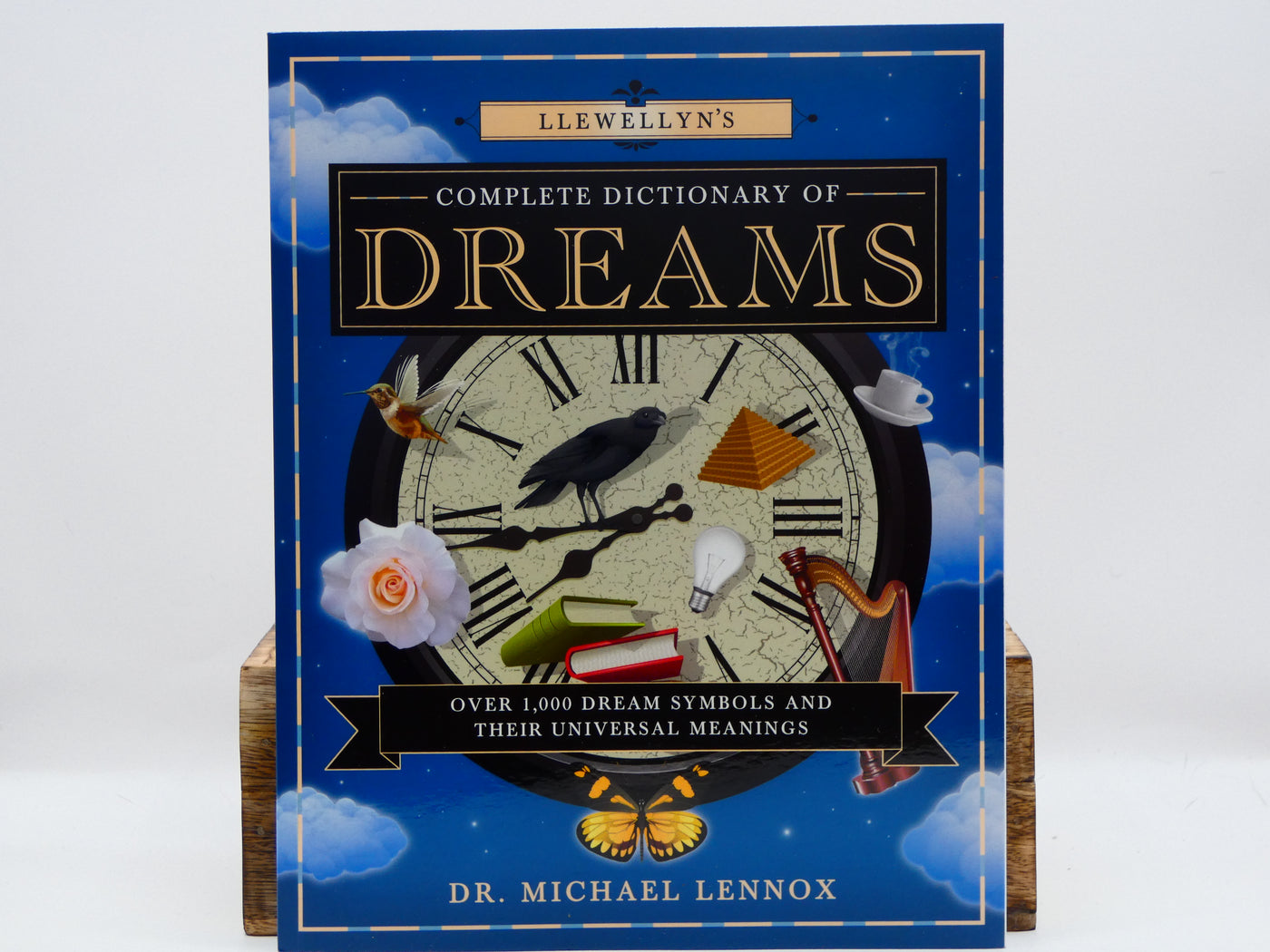 Llewellyn's Complete Dictionary of Dreams