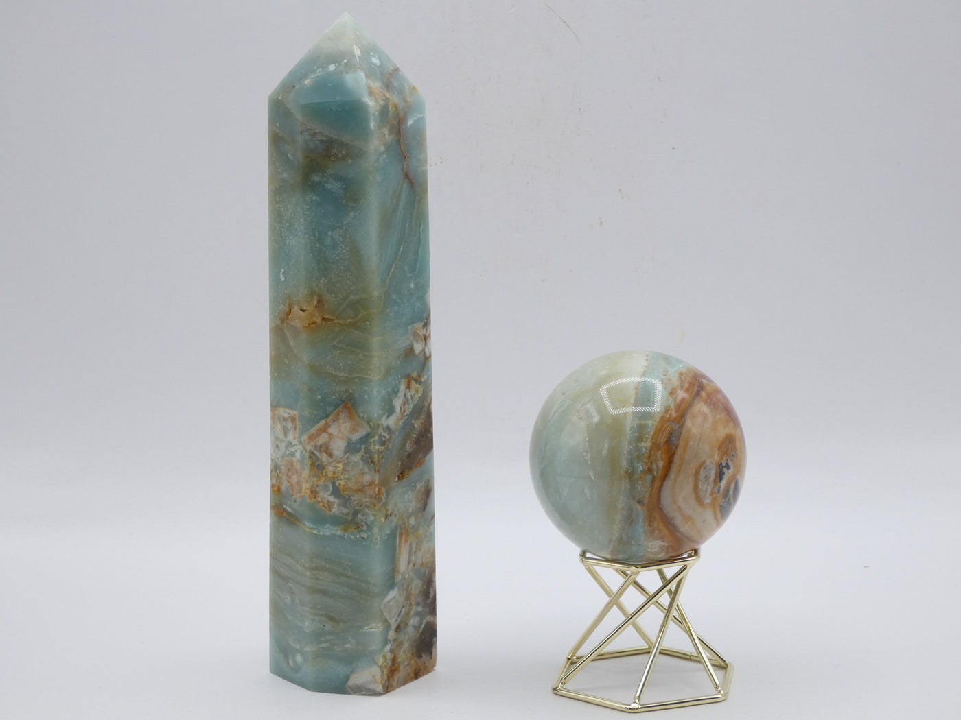 Caribbean Calcite Towers & Spheres